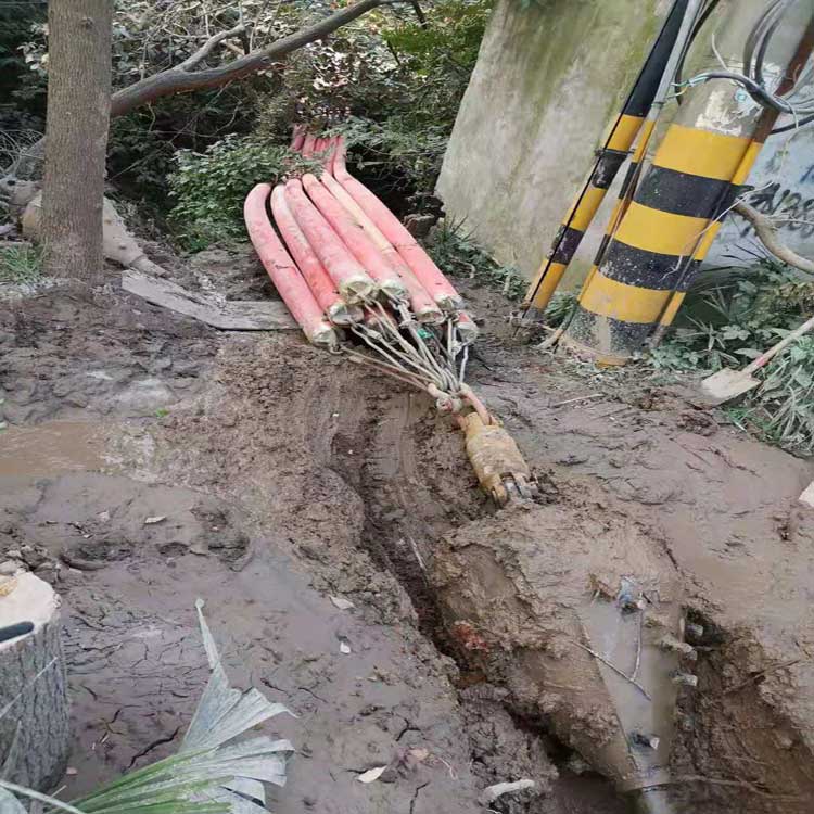 随州钢管拖拉管